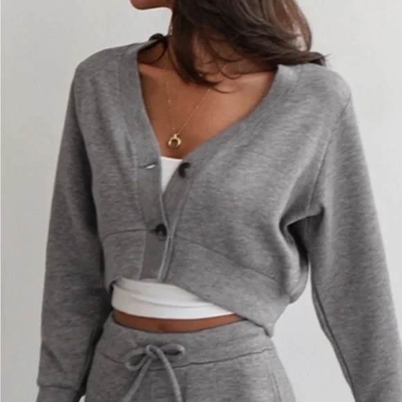 Commense Gray set. Jacket L, PTP 21, L 18, - Lounge pants S, Waist 15, Inseam 30 - Picture 1 of 16